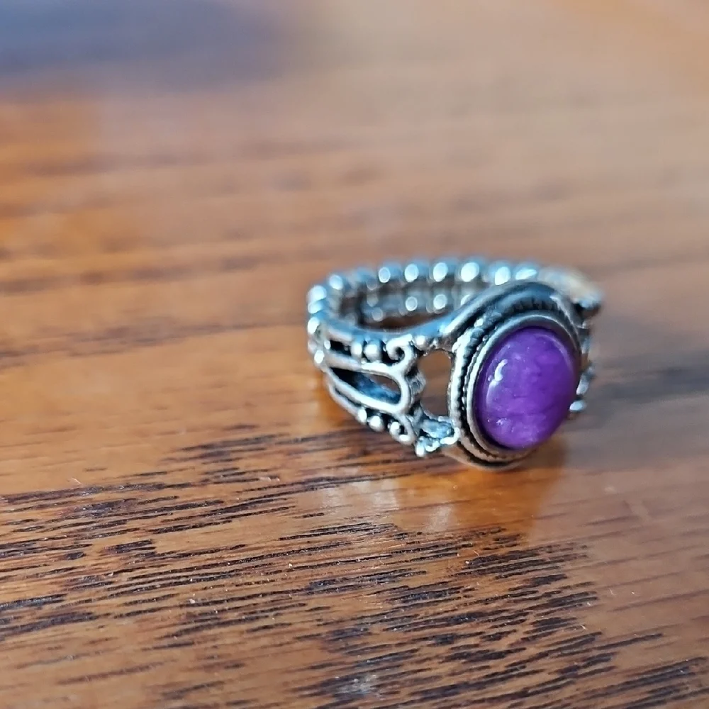 Paparazzi Peacefully Purple And Silver Stretch Band Ring NWOT - Picture 4 of 7